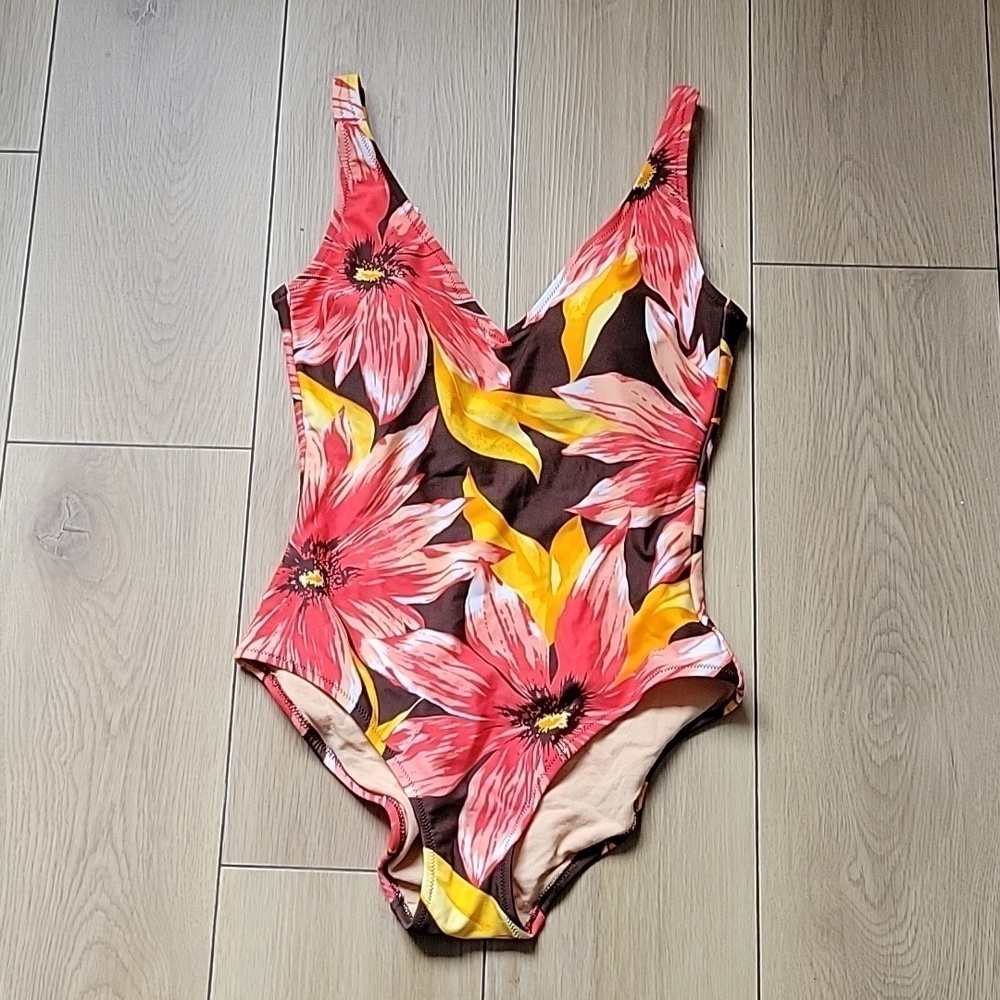 GOTTEX FLORAL ONE-PIECE SWIMSUIT US 8
